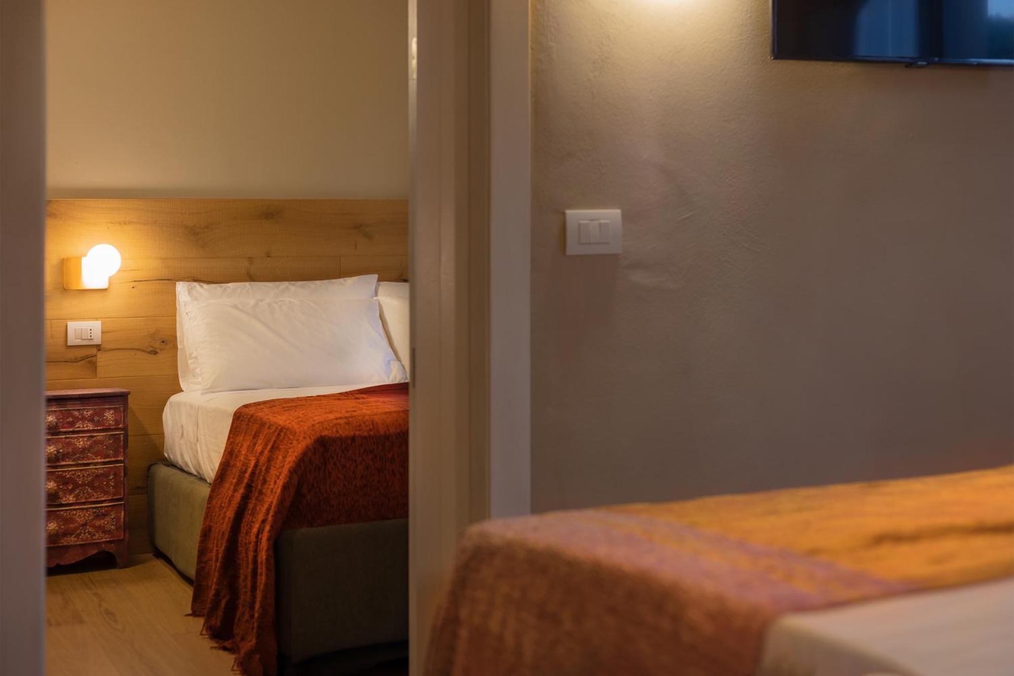 Luce Boutique Hotel Fortunago Ngoại thất bức ảnh