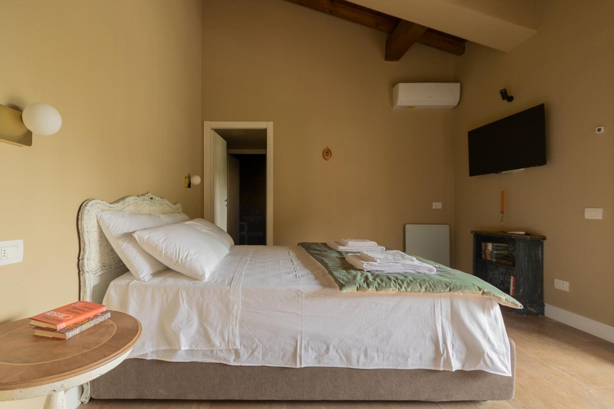 Luce Boutique Hotel Fortunago Ngoại thất bức ảnh