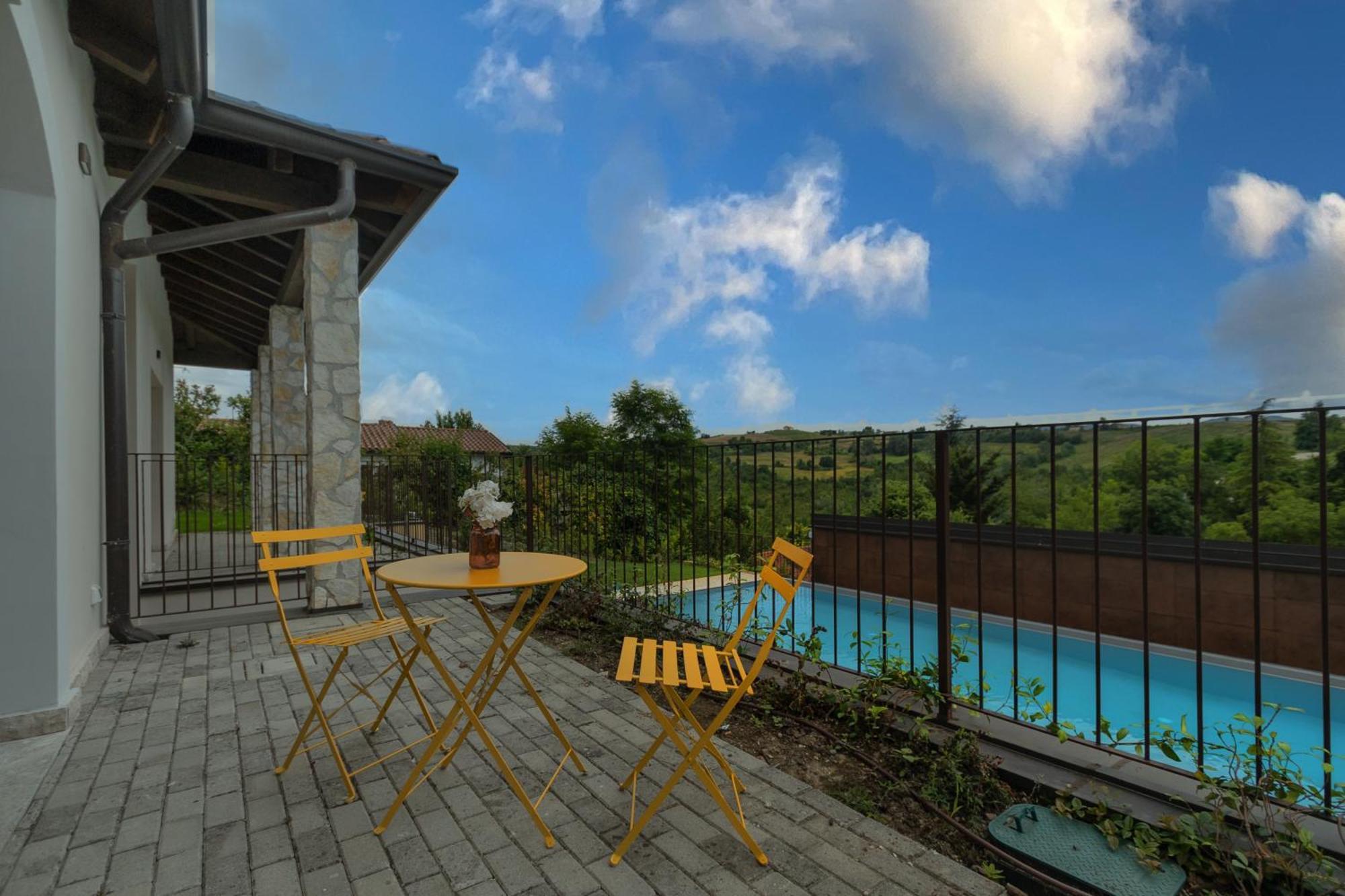 Luce Boutique Hotel Fortunago Ngoại thất bức ảnh