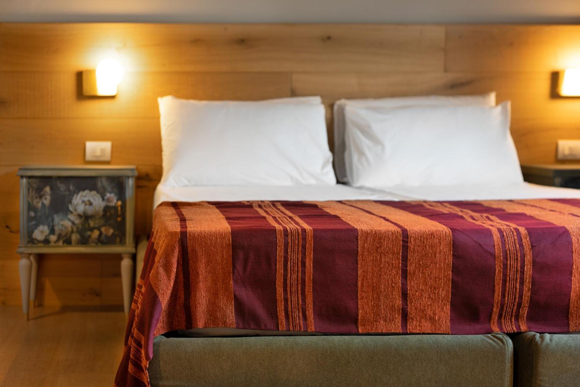 Luce Boutique Hotel Fortunago Ngoại thất bức ảnh
